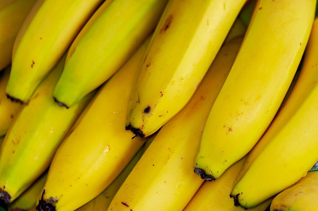 Faites mûrir des bananes vertes en une heure grâce à cette simple astuce