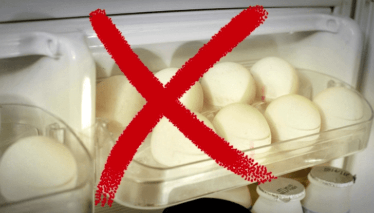 Gardez-vous vos œufs dans la porte du frigo ? Voici pourquoi vous ne devriez pas !