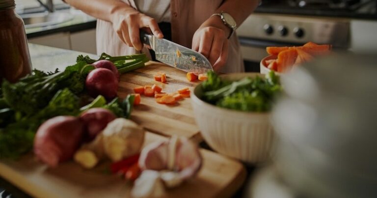 En 2020, 78 % des repas chauds ont été préparés à la maison