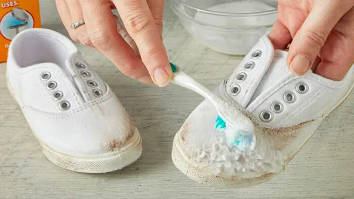 Nettoyeur de chaussures blanches Enlever les taches Détachant de chaussures  blanches sans lavage pour toutes sortes de chaussures Bottes Baskets