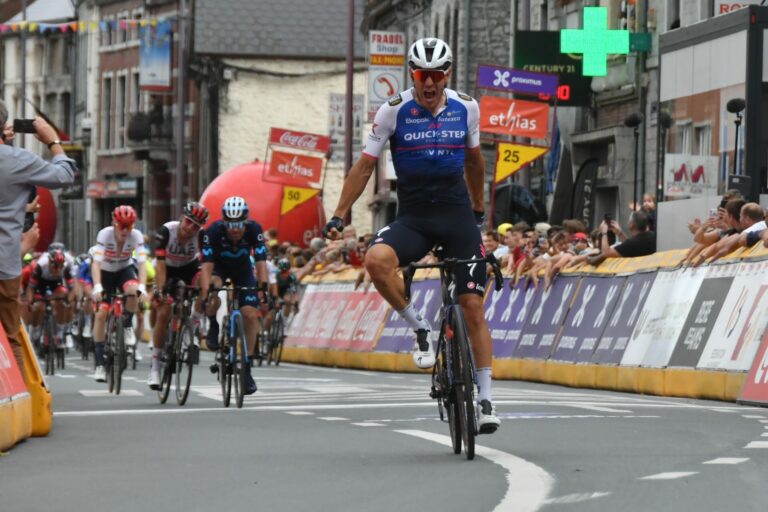 DAVIDE BALLERINI EN HEROS A COUVIN Ethias Tour de Wallonie 2022 – Etape 4
