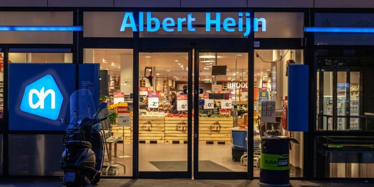 Albert Heijn met les pieds dans le plat avec une offre conjointe 1+5 gratuits