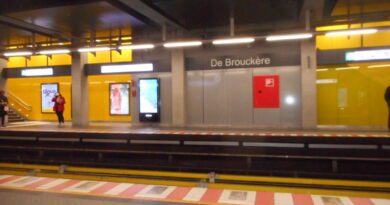 1  métro à la station de brouckère-1580ad0f