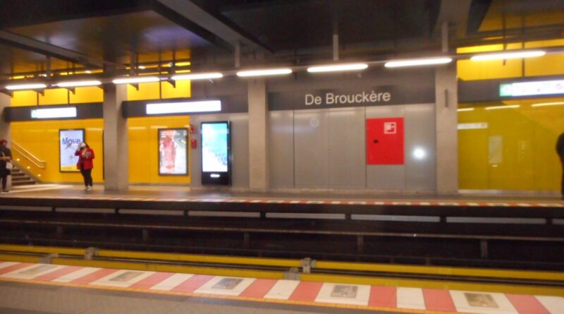 1  métro à la station de brouckère-1580ad0f