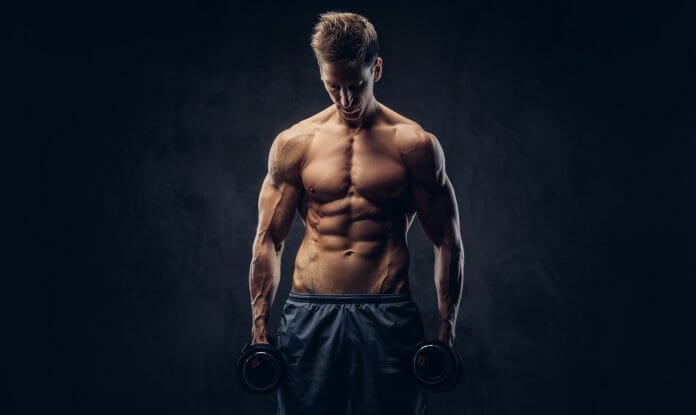 Le guide complet pour les hommes pour construire une physique musculaire
