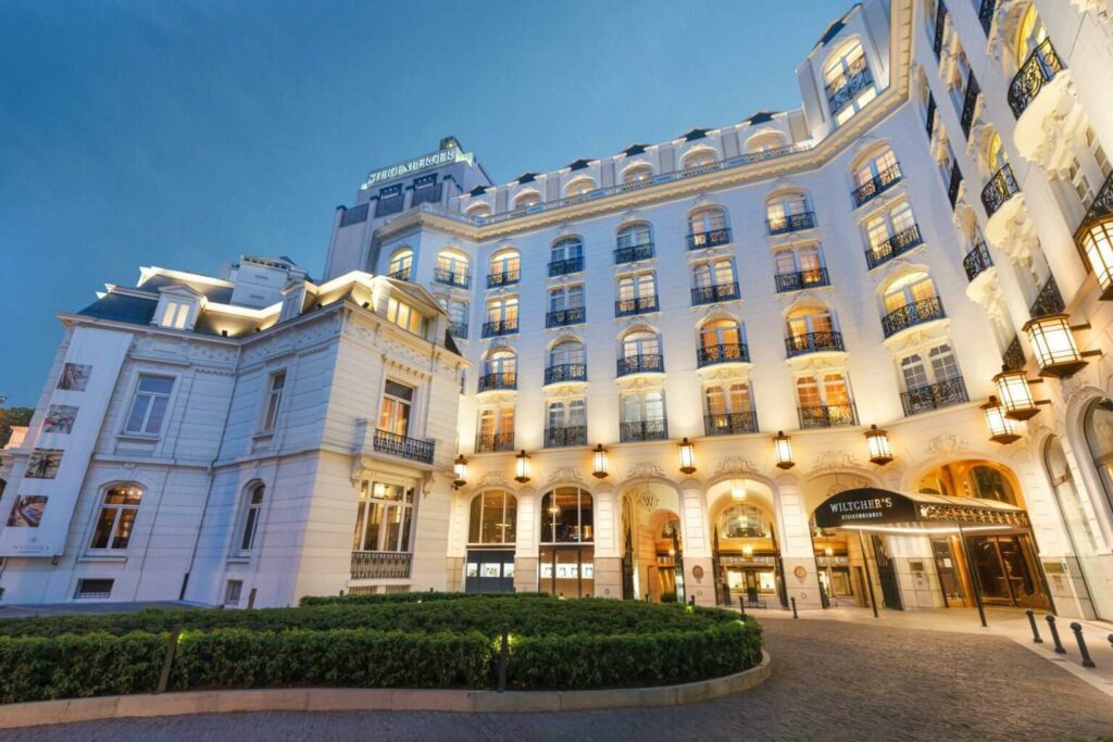 Un #hôtel de #uxe et une #restauration de haute volée au début de l’avenue Louise