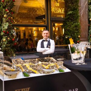 La #Taverne du Passage vous propose son bar à #huîtres