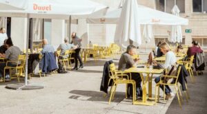 Se restaurer au sommet de la Bibliothèque royale avec vue sur Bruxelles