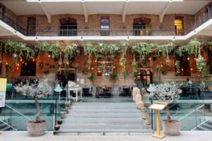 1 la fabbrica tour et taxis