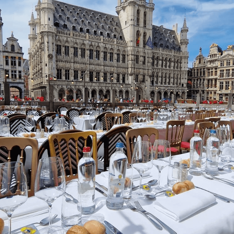 Restauration : La Chaloupe d’Or avec vue sur l’Hôtel de Ville de Bruxelles