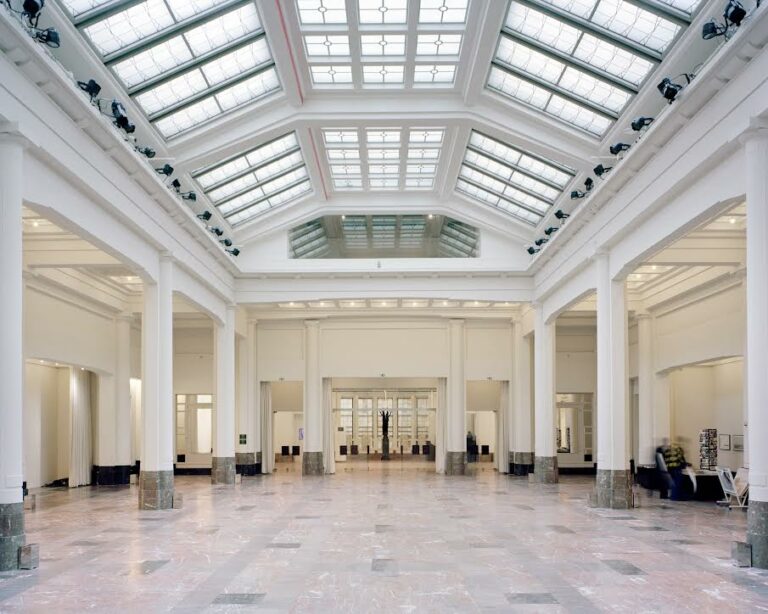 Le Hall Horta du Palais des Beaux-Arts dans l’attente d’une réorganisation