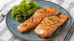 Filet de saumon à la poêle: délice de la mer