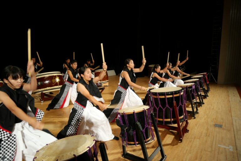 Du 16 jusqu’au 19 Août, 62è “Festival mondial de Folklore de Jambes-Namur” / Concours : Entrées gratuites