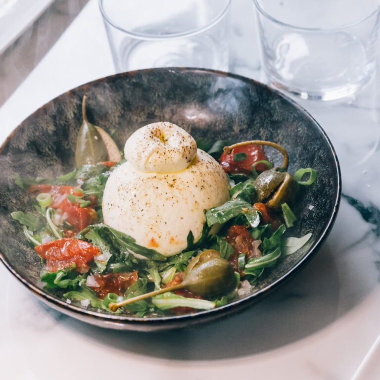 Chez #Babette, découvrez la #burrata di #buffala sucré-salé !