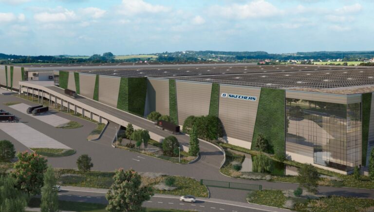 centre de distribution de SKECHERS à proximité de l'aéroport de liège