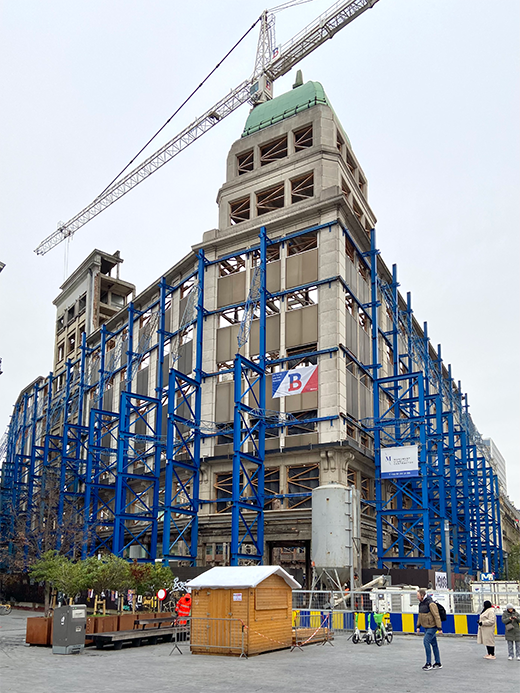 1 rénovation de l'ancien magasin de la Bourse