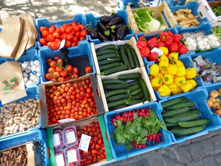 marchands pour le quai aux péniches