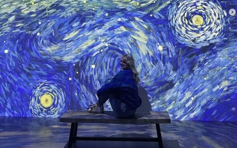 expo immersive van gogh à l'église saint-pholien liège