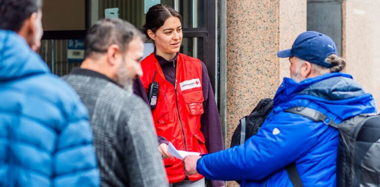 la croix-rouge sans-abris
