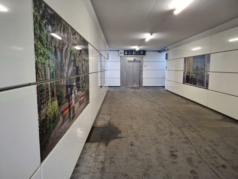 concour photo pour mettre en valeur le tunnel piéton de la gare de jette