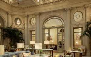 1 ancien hôtel astoria de venu corinthian