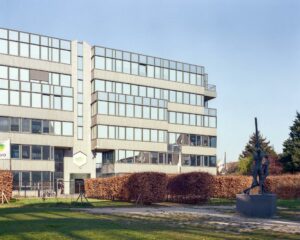 1 des bureaux aux logements à anderlecht