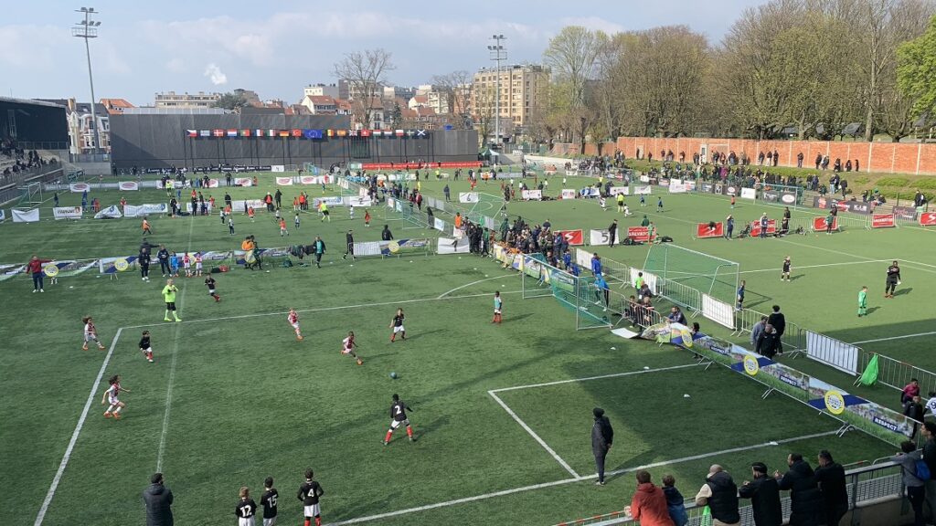1 football jeunes schaerbeek