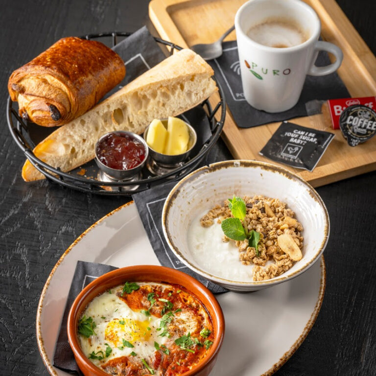 1 petit-déjeuner chez poule et poulette