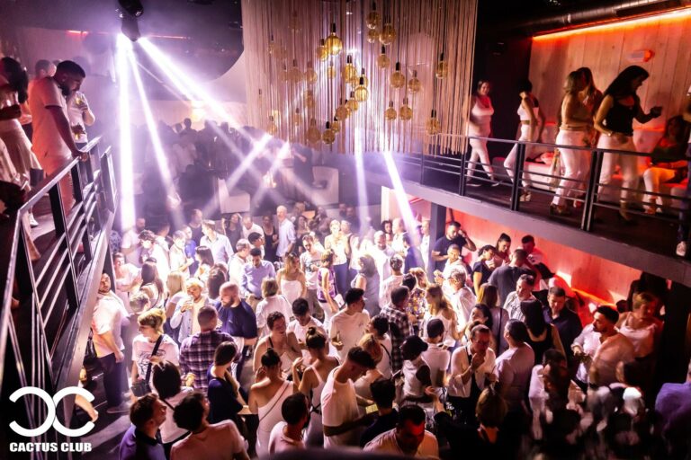 284135905_10159820211011768_1354641871932701702_n