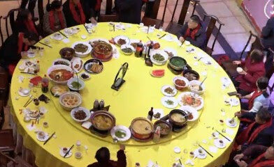 Un monde à part vous présente le plus grand restuarant du monde !