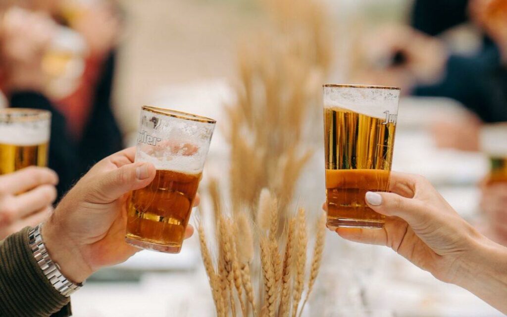 Nouveau verre de bière Jupiler