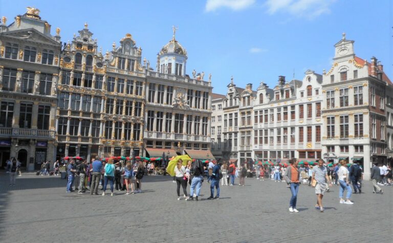u4-1-grand-place-50