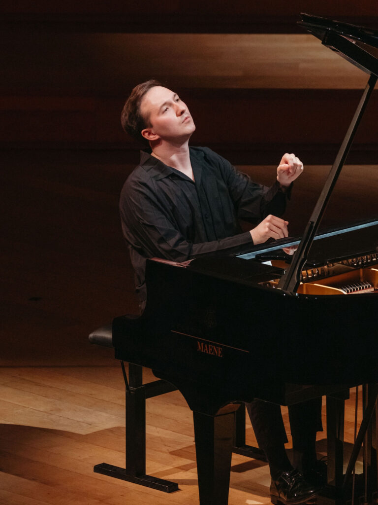 u4-recital-piano-villa-empain