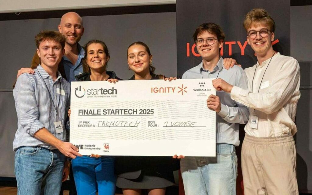 U4 quatre jeunes etudiants liegeoiq se sont recemment distuingues