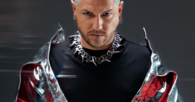 Le DJ Mosimann sur le plateau du Grand Cactus