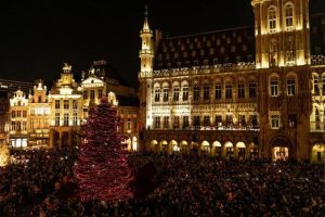 sapin-NOEL-2025-grand-place