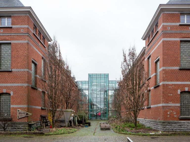 LULB-a-la-recherche-pour-Usquare