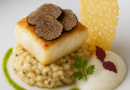 Turbot confit, risotto de céleri truffé, écume de champagne et croustillant de parmesan