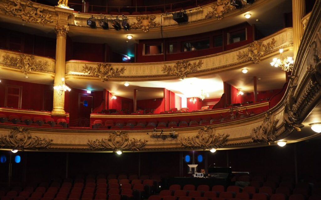 Les enfants de 7 a 16 ans sont attendus a lOpera royal de wallonie liege
