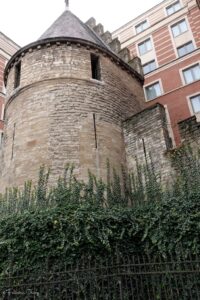 BRUXELLES  UNE FOIS...