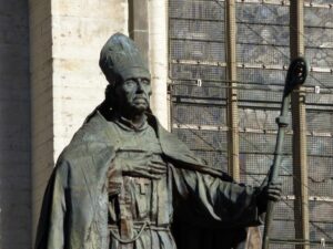 Désiré-Joseph Mercier, sentinelle de pierre au cœur de Bruxelles