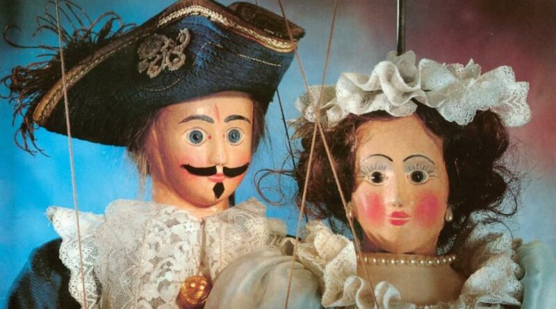 Dans les coulisses du theatre de toone