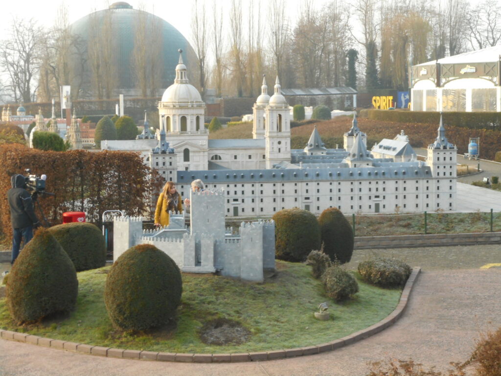 3 mini europe