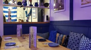 Yassou à Ixelles : le nouveau bistro grec convivial de la place de Londres