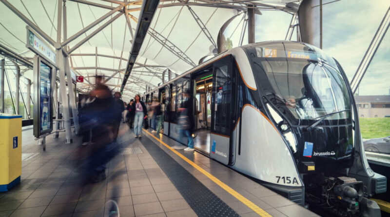 1 metro
