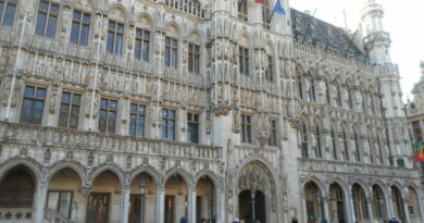 1 various hotel de ville 25