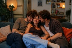 Polyamour à Bruxelles : ces Belges qui réinventent les règles de l’amour