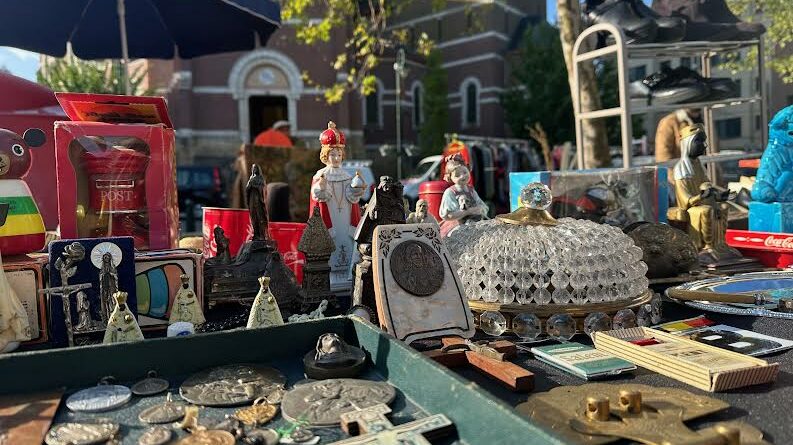 Inscrivz vous aux diverses brocantes des petites puces