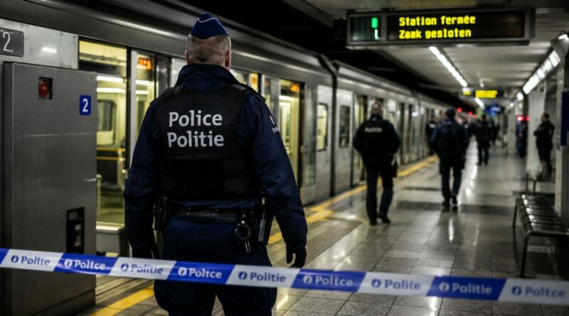Un suspect arme dun AK 47 toujours en fuite apres une fusillade dans le metro