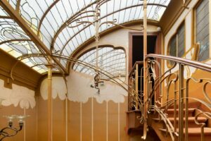 Musée Horta à Bruxelles : une exposition exceptionnelle sur 100 ans de design avec 31 sièges Art nouveau et Art déco
